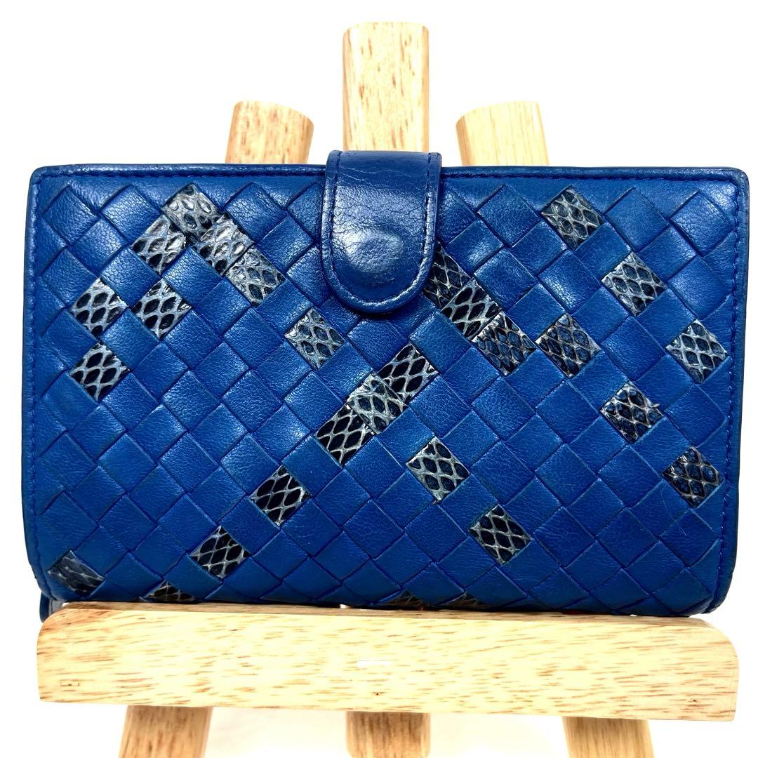 ボッテガヴェネタ　二つ折り財布　イントレチャート　パイソン　ラウンドファスナー