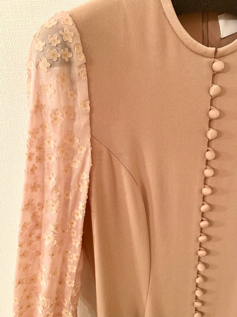 Mame Kurogouchi フラワープリントスリーブワンピース