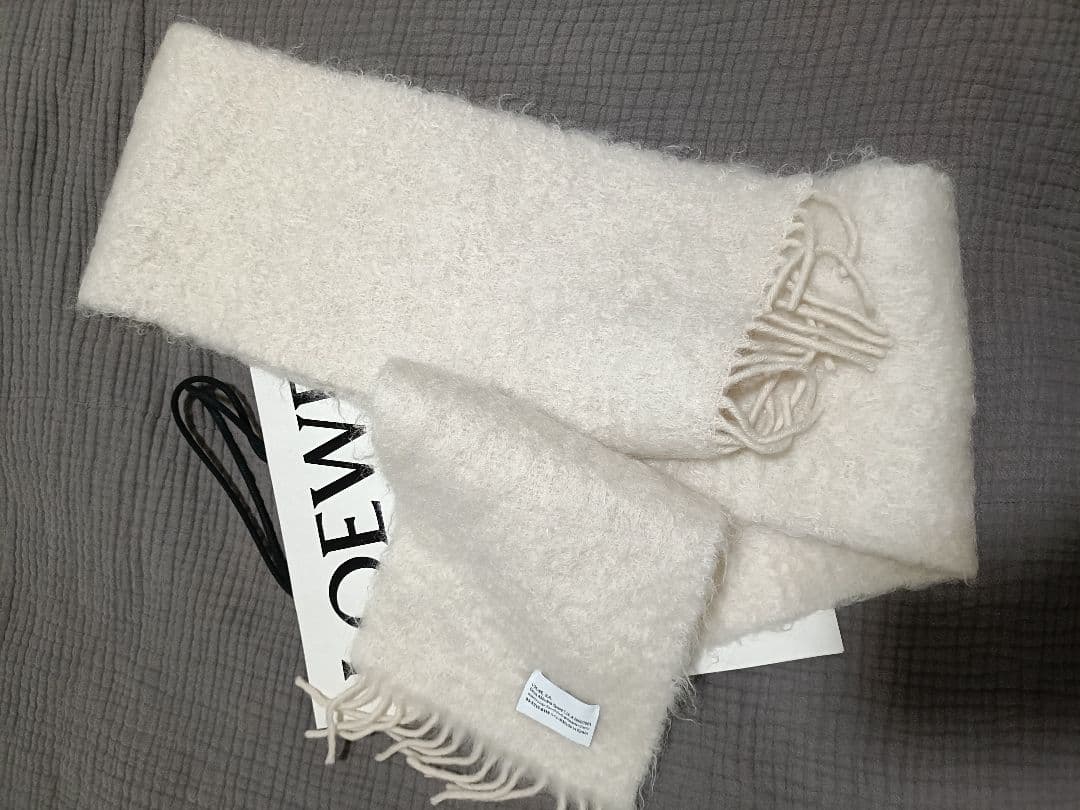 【伊勢丹購入】美品♡暖かい♡LOEWE ロエベ アナグラム モヘア マフラー