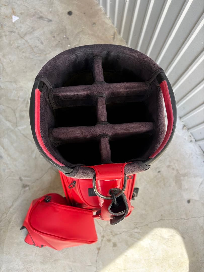 TaylorMade Stealth キャディバッグ 赤白