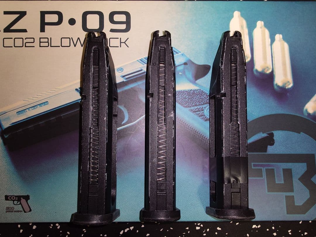 CZ P-09 ガスガン マガジン3本付き