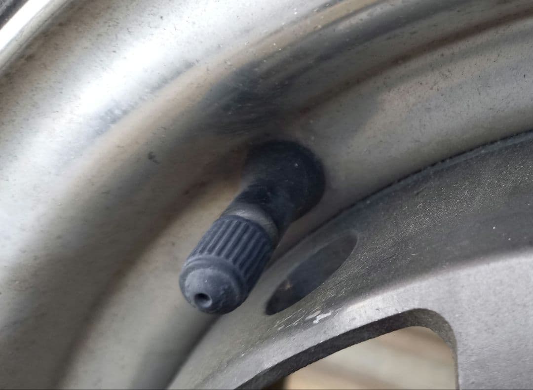 ウェッズスポーツクラゲ14インチ　引き取り歓迎値引きあり！