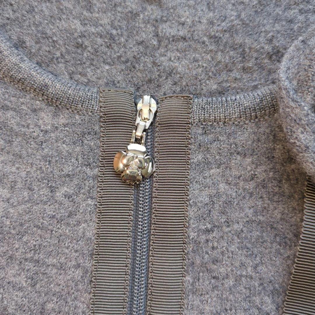 M'S GRACY グレー ウール ノーカラージャケットフリル コサージュ 9号