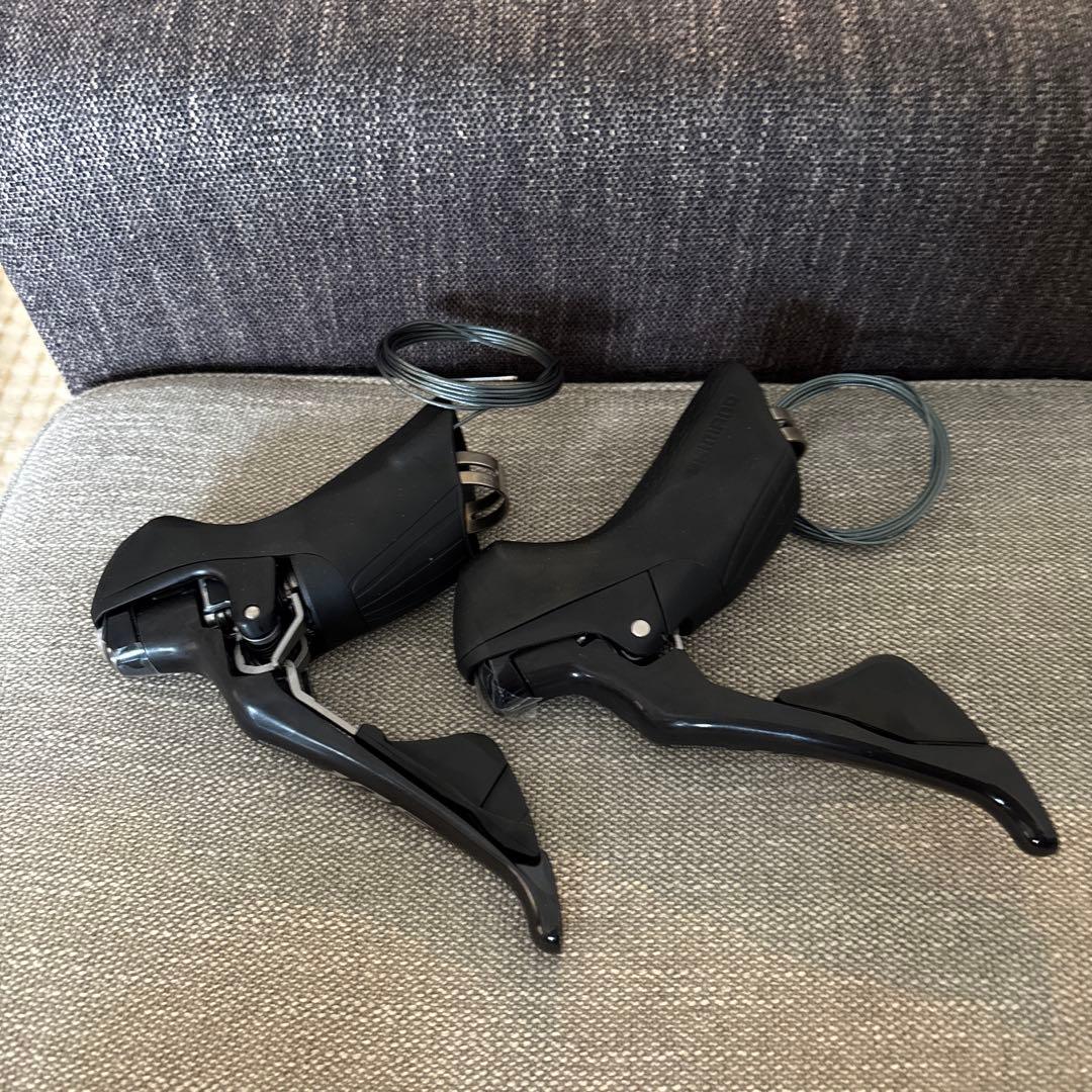 Shimano 105 r7000 シフター・レバー 新品　未使用