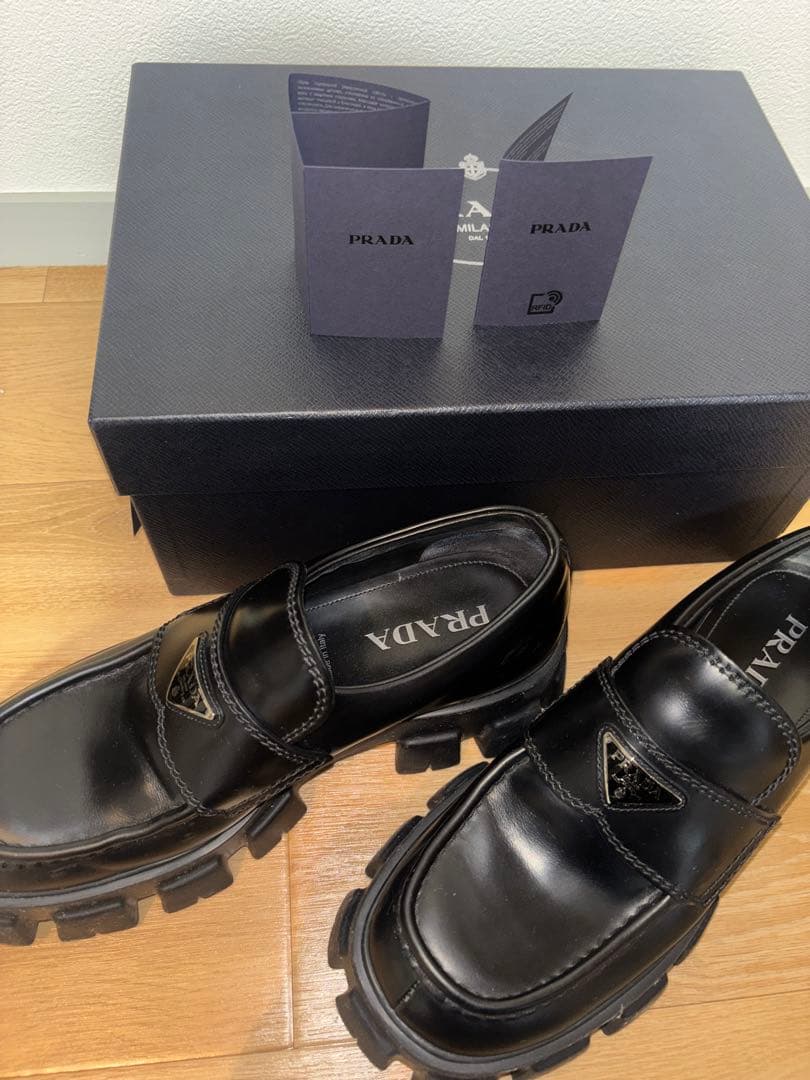 PRADA モノリス ローファー サイズ8