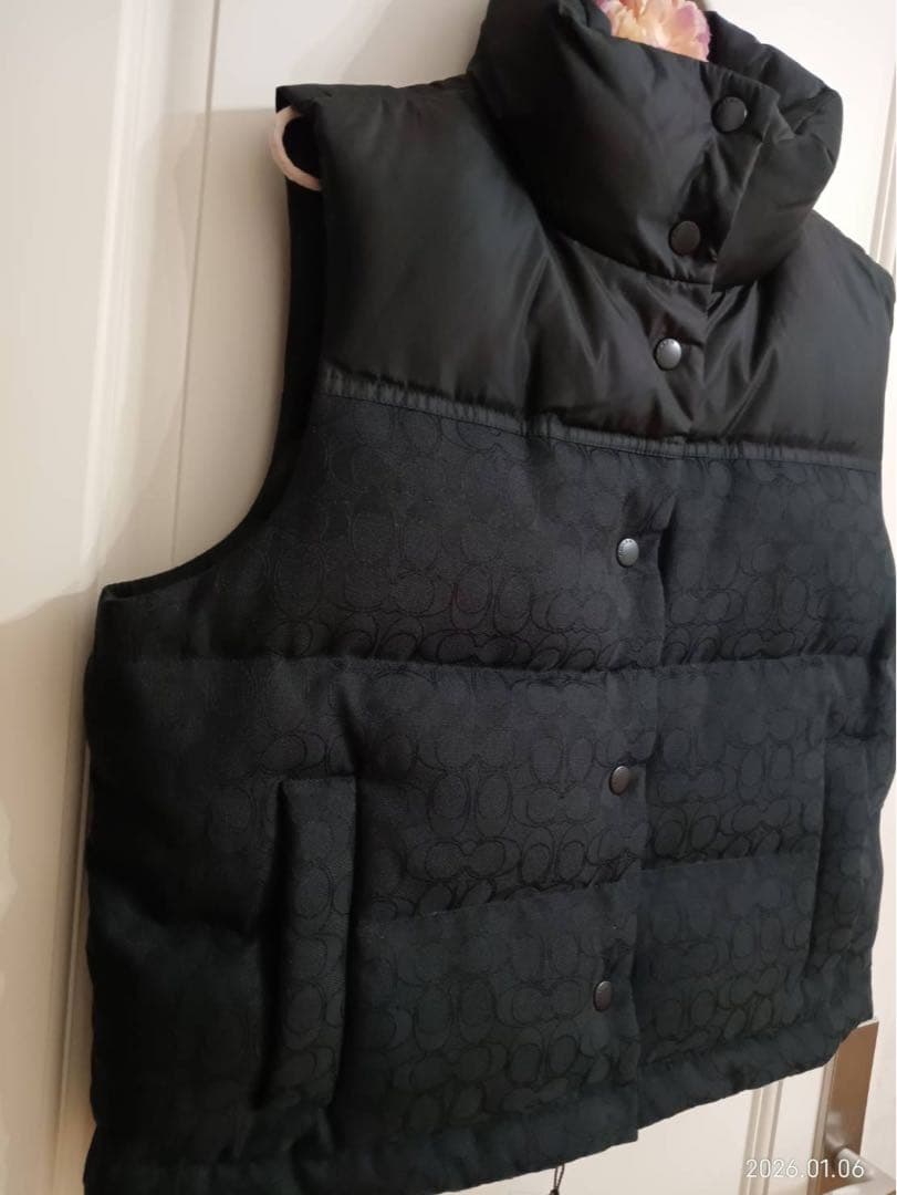 【新品未使用】COACH シグネチャー ダウン ベスト
