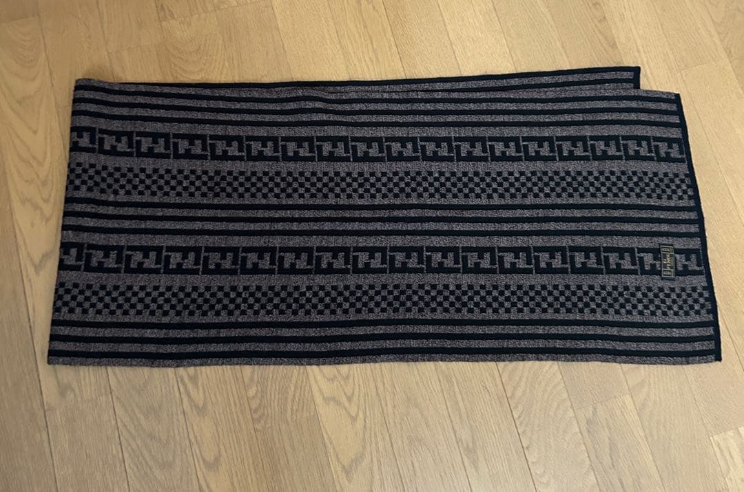 FENDI フェンディ ズッカ柄 マフラー