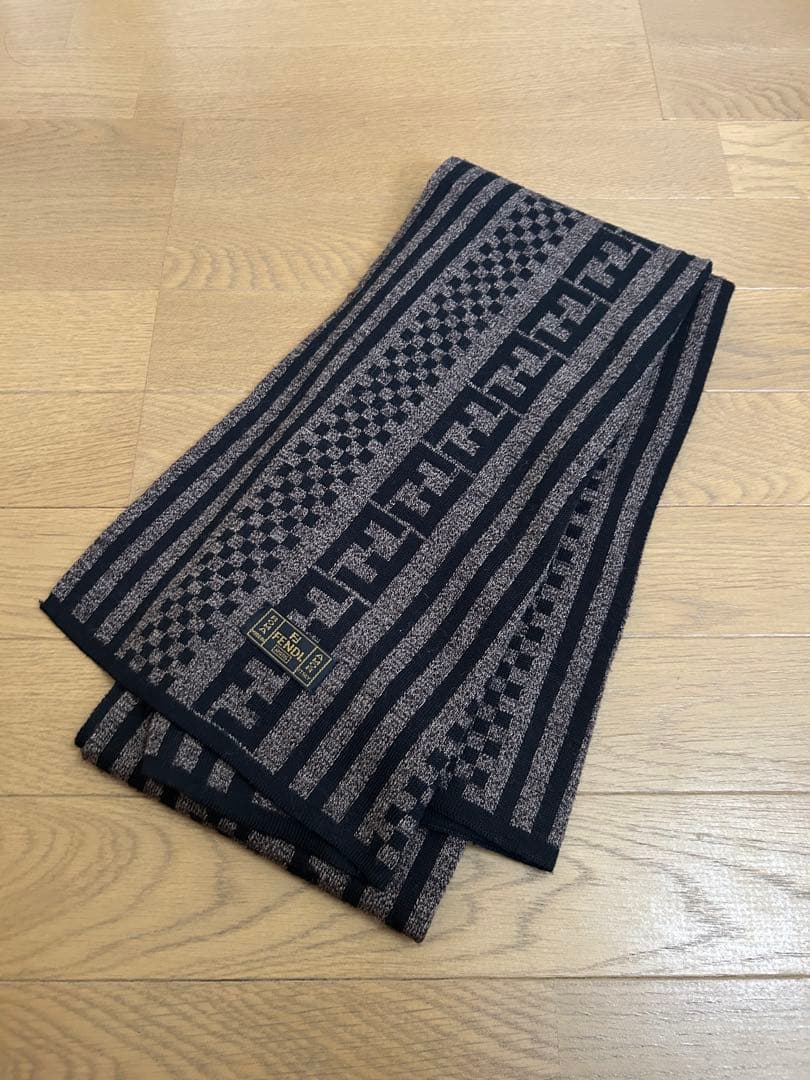 FENDI フェンディ ズッカ柄 マフラー