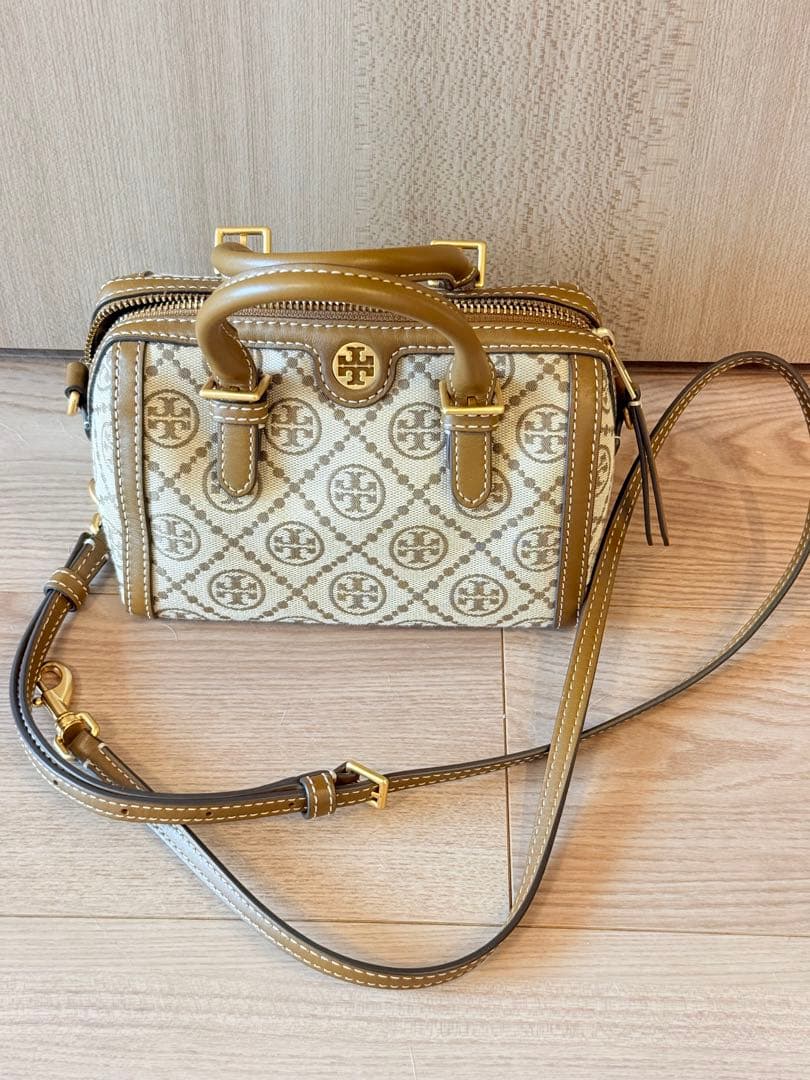 トリーバーチモノグラム キャンバス ミニ バレル 2WAYボストン