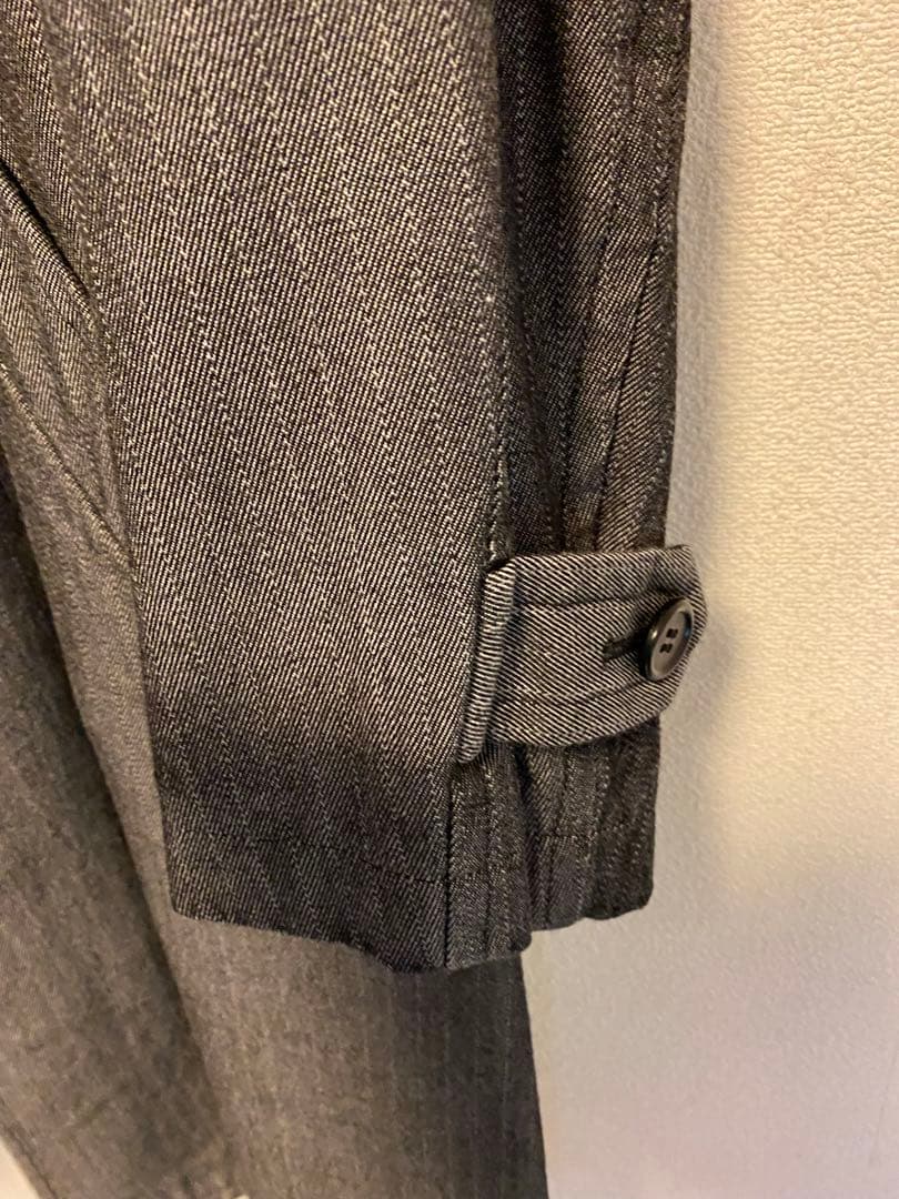 ジ*）様 コムデギャルソンコート　超美品 メンズライクなボックス型！