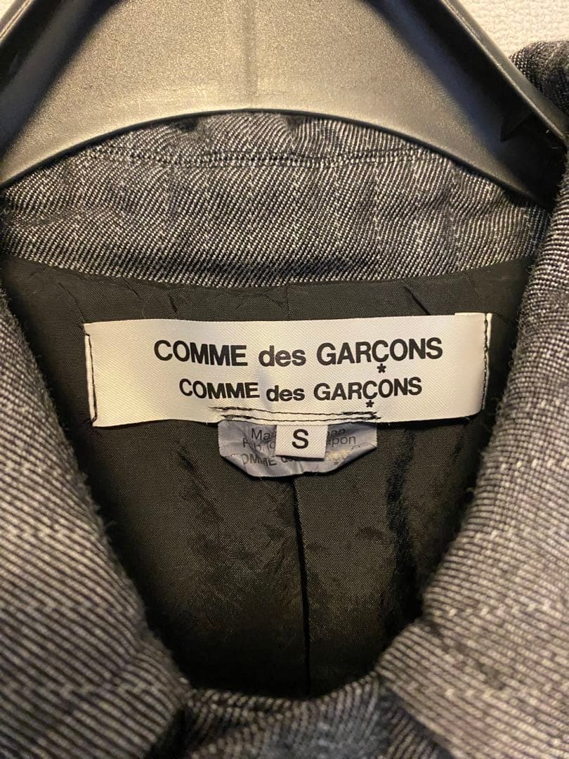 ジ*）様 コムデギャルソンコート　超美品 メンズライクなボックス型！
