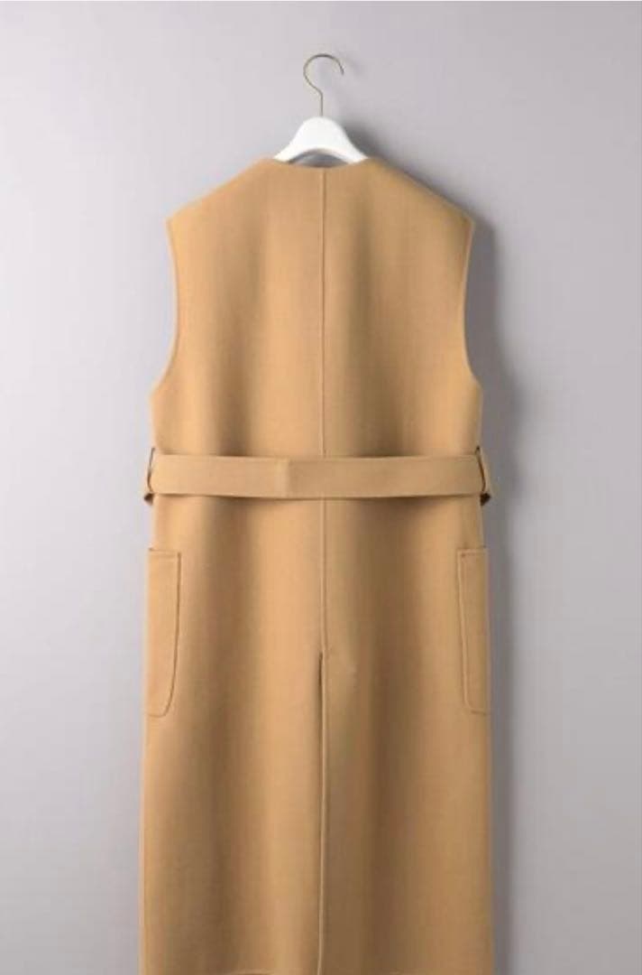 【再値下げ】完売商品！UNITED ARROWS リバーノーカラーベスト