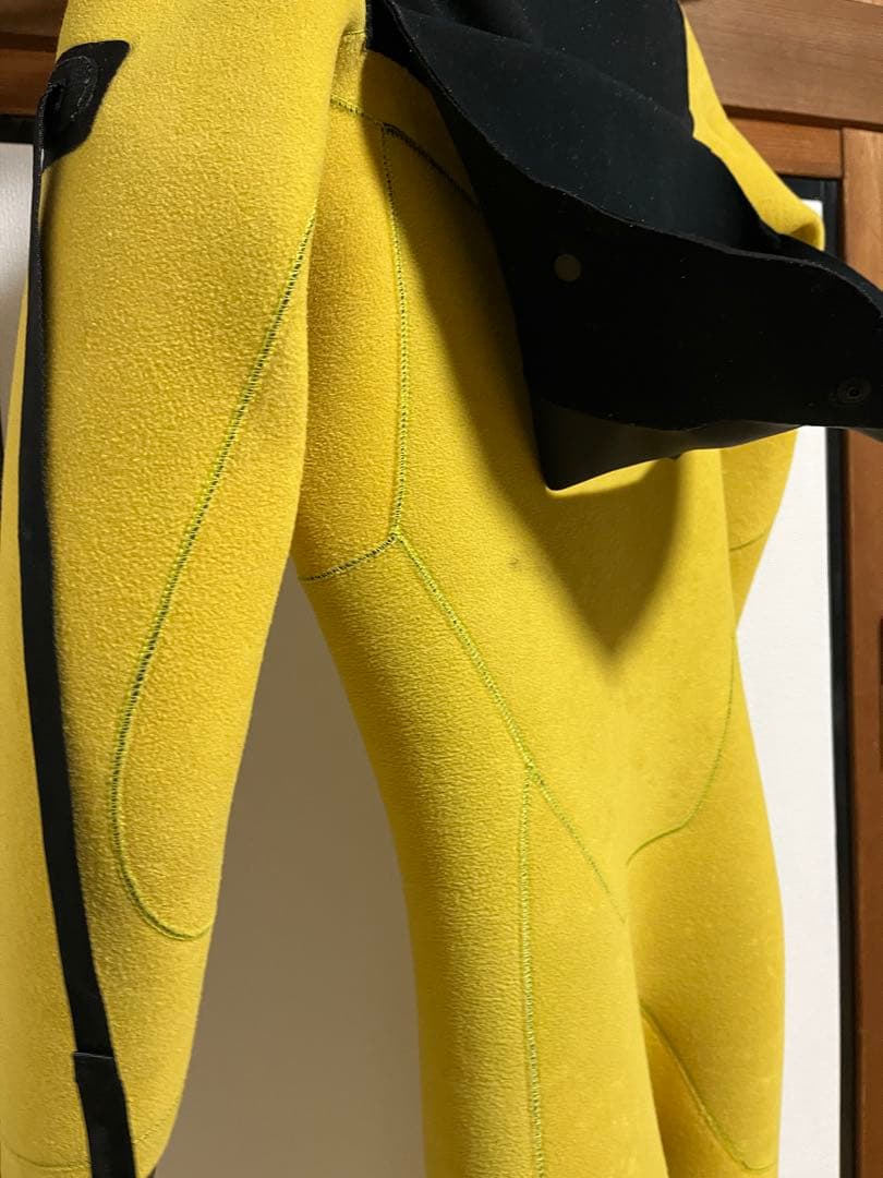 【定価16万円】BE WET セミドライ　AGチタン　ウェットスーツ　5×3㎜