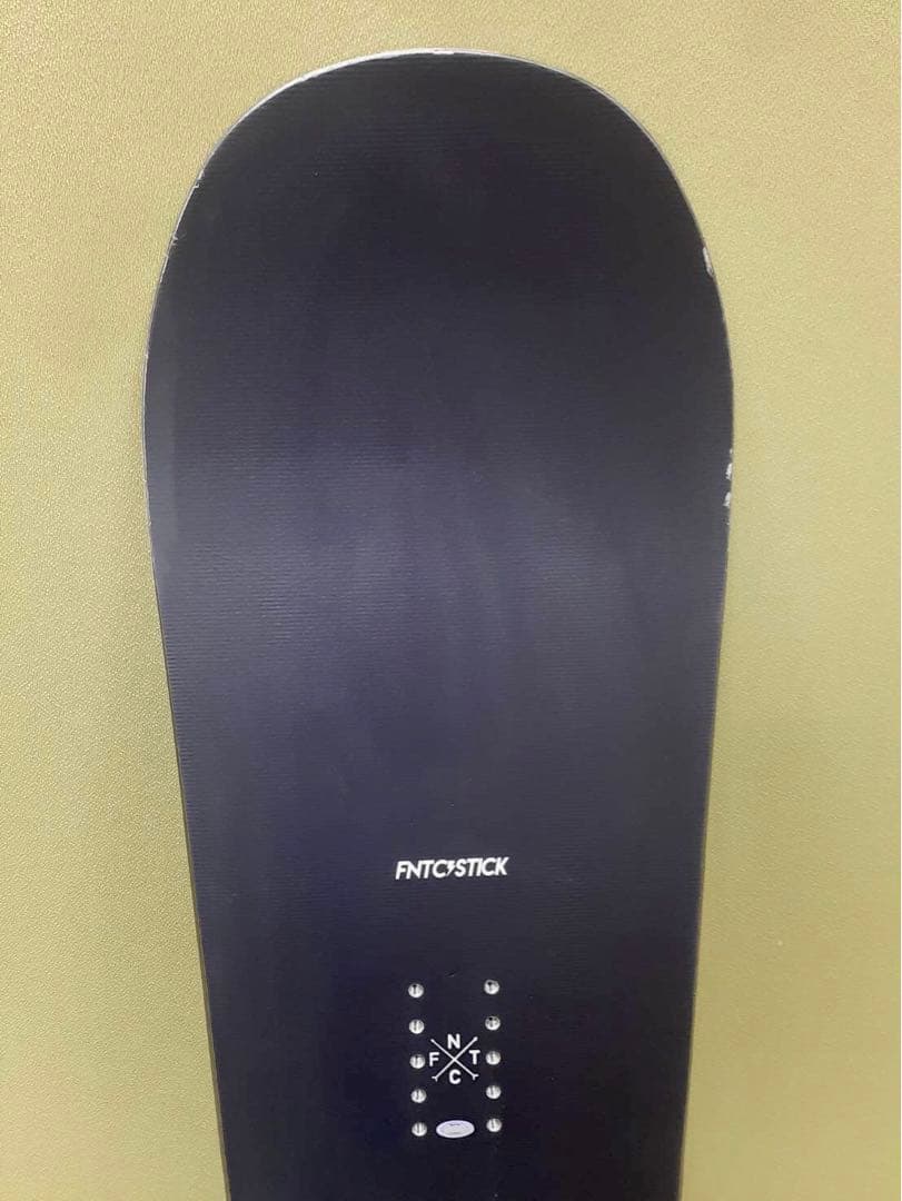 美品　FNTC　TNTR　153 cm　滑走ワックス済　スノーボード　グラトリ