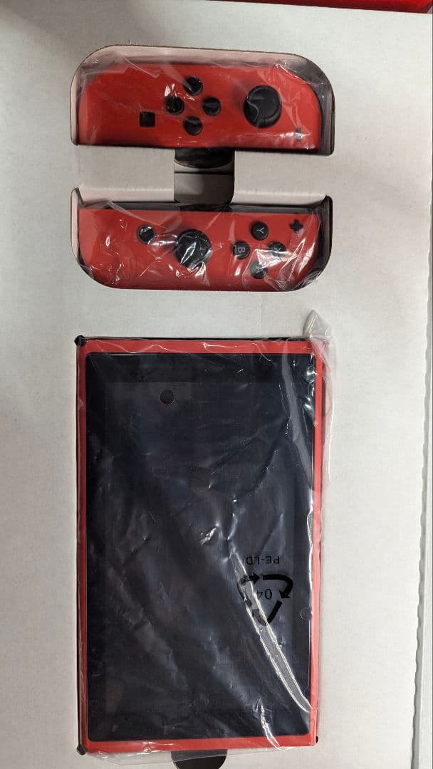 Switch 限定マリオカラー　モンハンソフト付　純正コントローラー