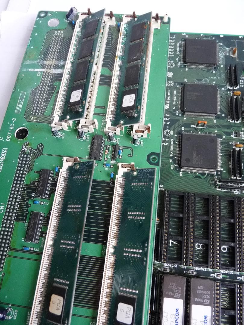 CAPCOM CPS2 アーケード基板 93646A-7/93646B-7