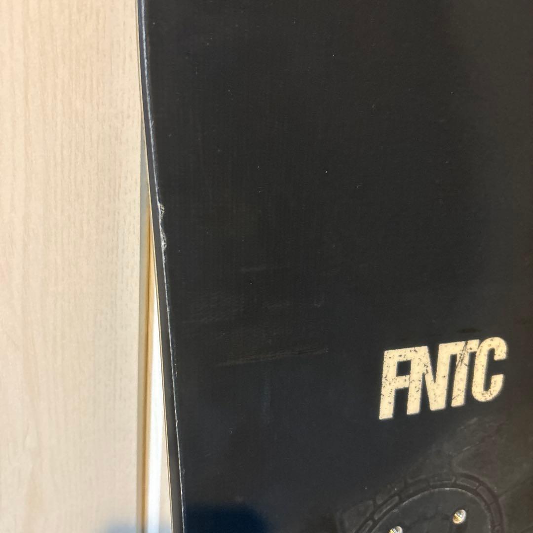 FNTC TNT スノーボード 黒/緑
