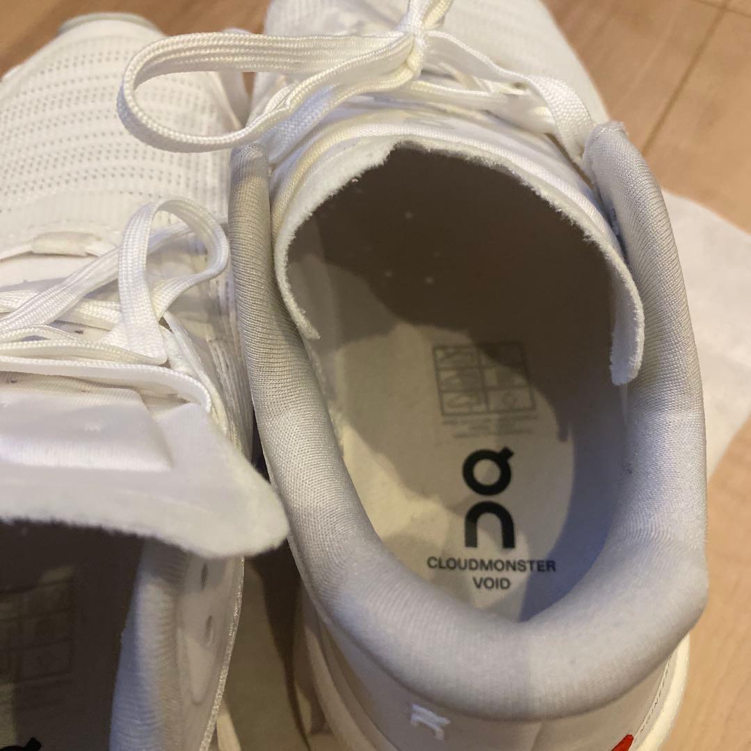 On Cloudmonster ホワイト スニーカー