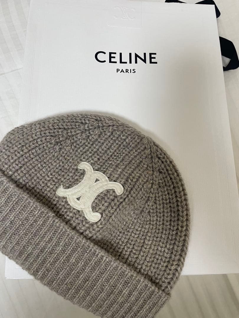 CELINE ベージュニット帽 Cロゴ刺繍
