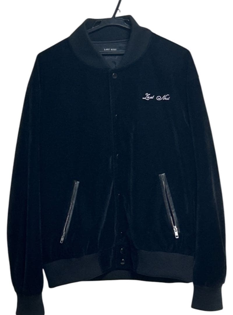 last nest ベロア　スタジャン