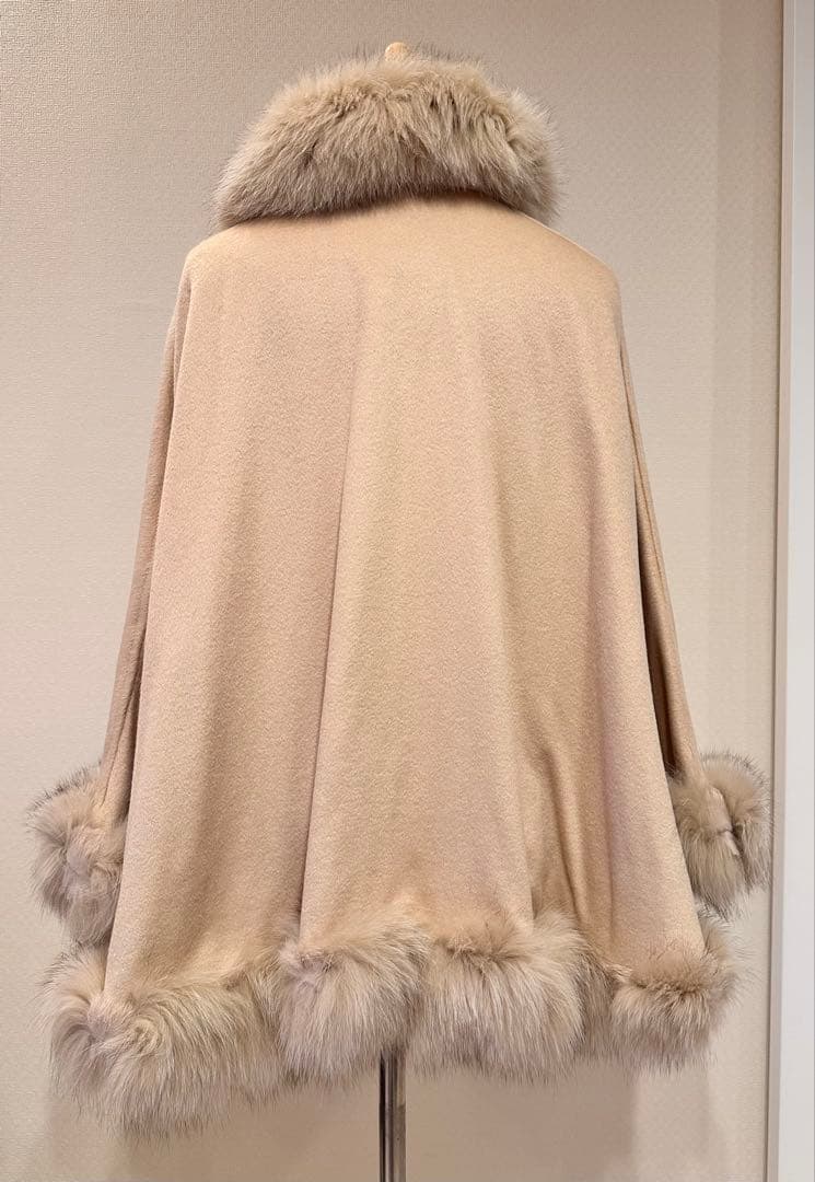 カシミヤ100% ベージュ ファー付き ケープコート