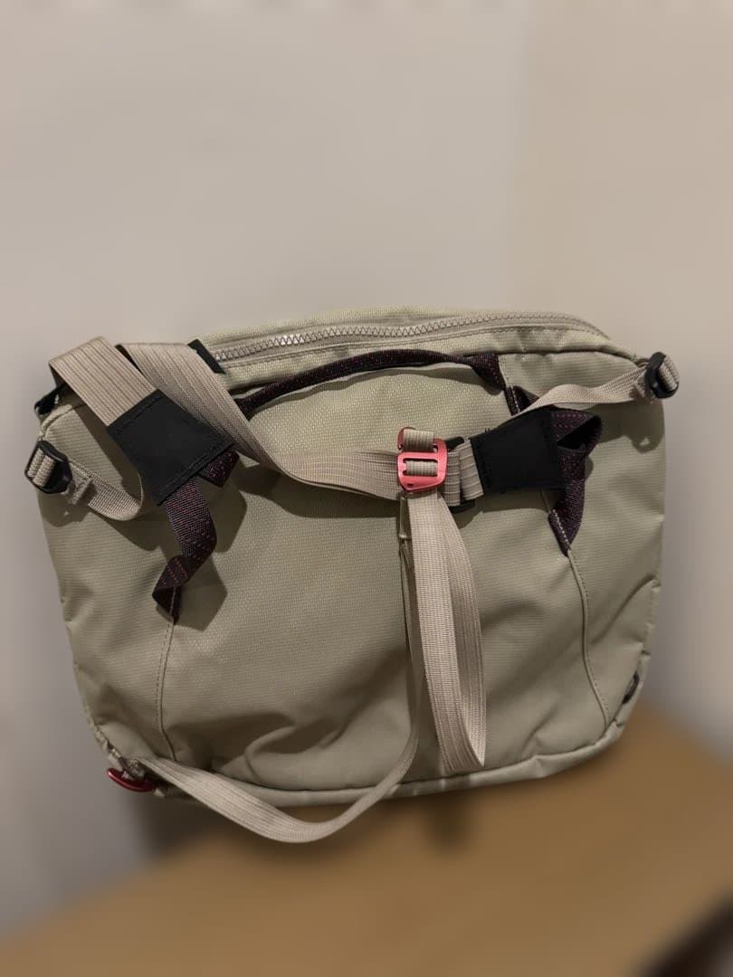 バッグ KLATTERMUSEN Gaut Messenger Bag-Limited