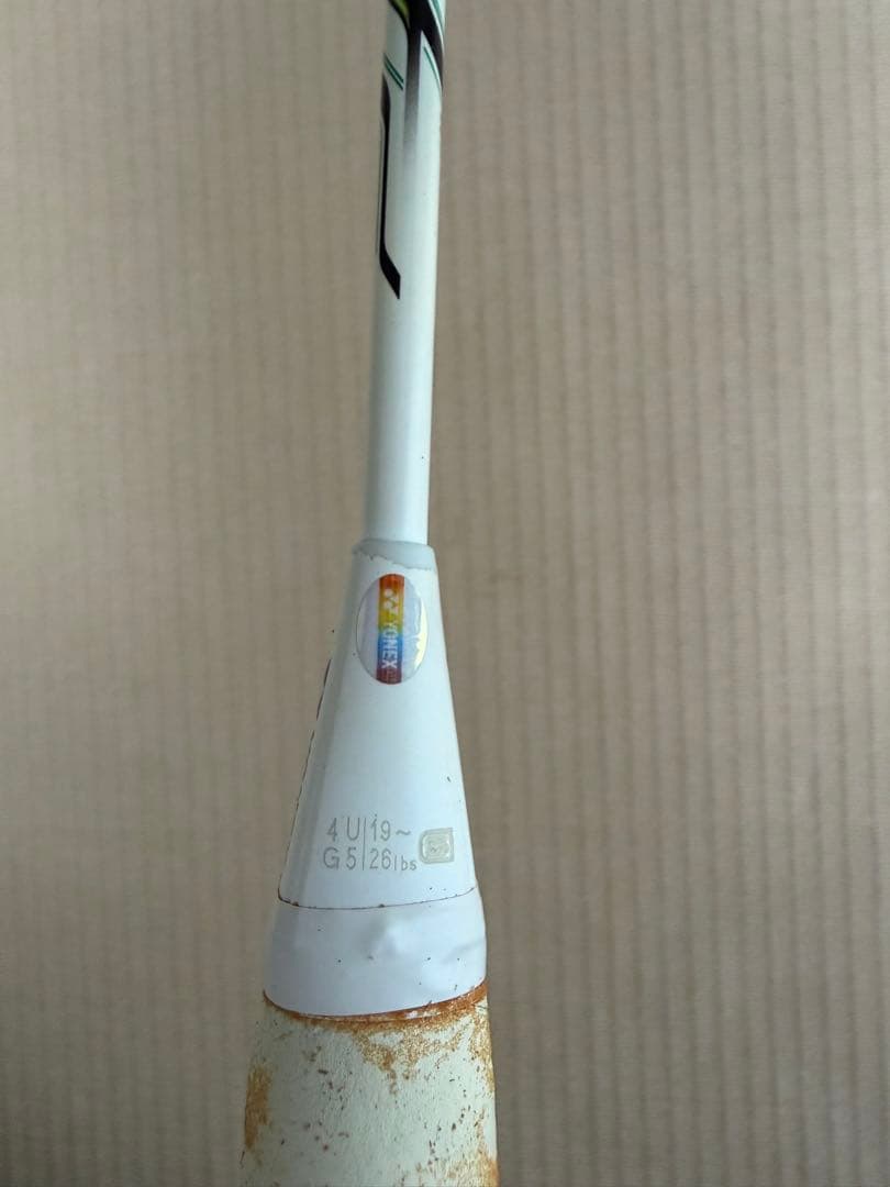 ヨネックス　ボルトリックZフォース　4UG5