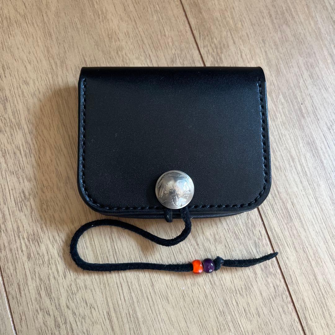 フラワーコンチョ　ハンドメイド　ケース　ブラック