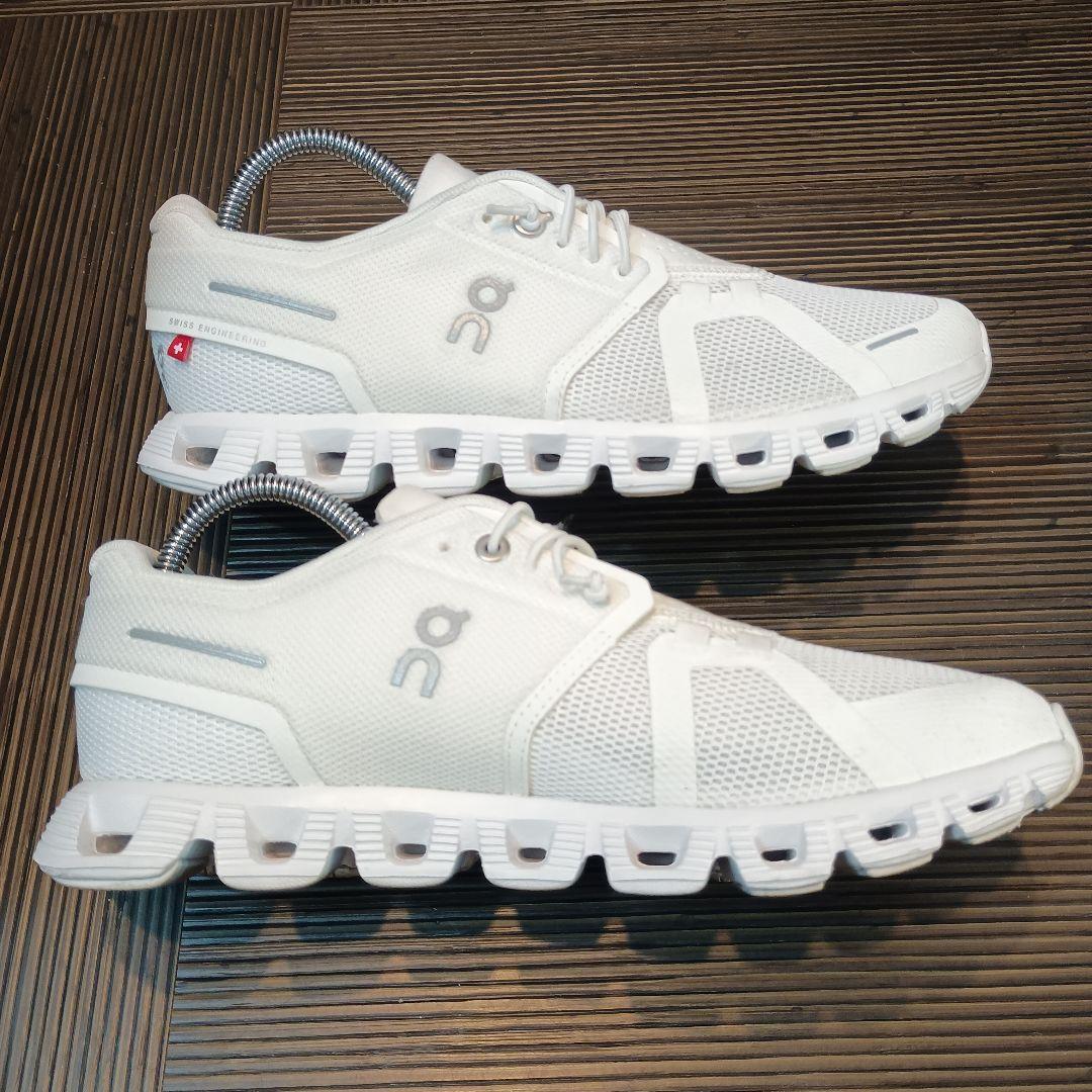 ON オン クラウド5 白 24.5センチ