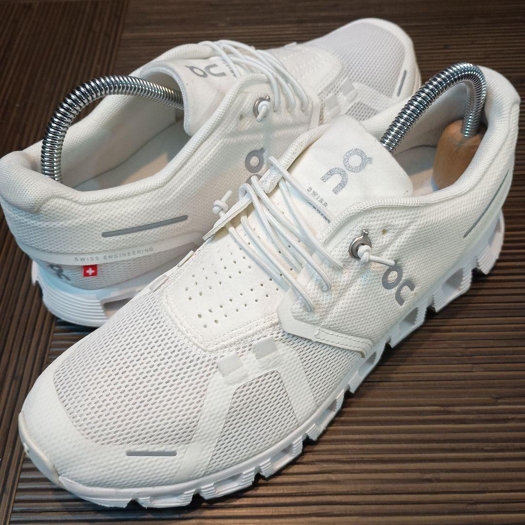 ON オン クラウド5 白 24.5センチ