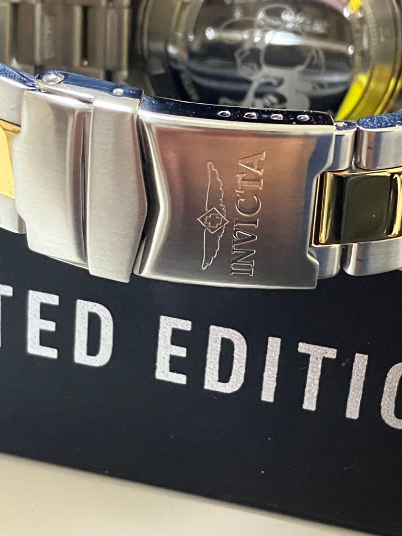 Disney mickey ミッキーマウス　INVICTA　腕時計　ディズニー