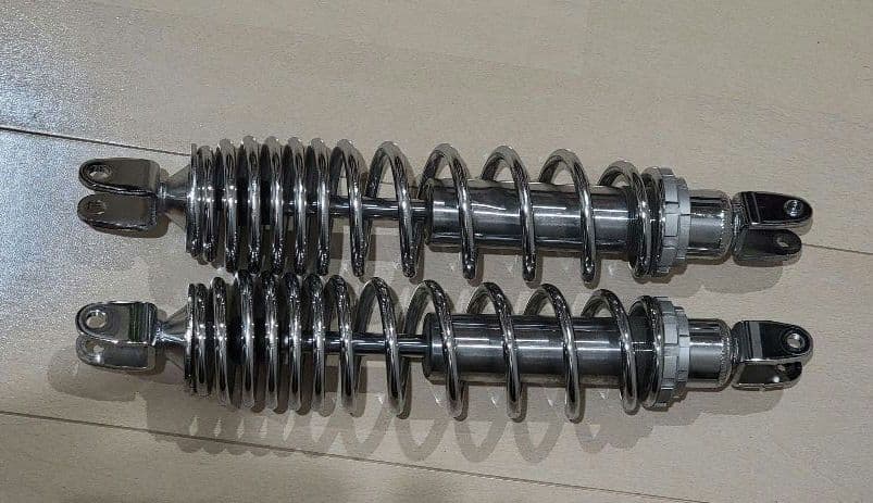 グランドマジェスティ用 DAYTONA ローダウンサスペンション メッキ