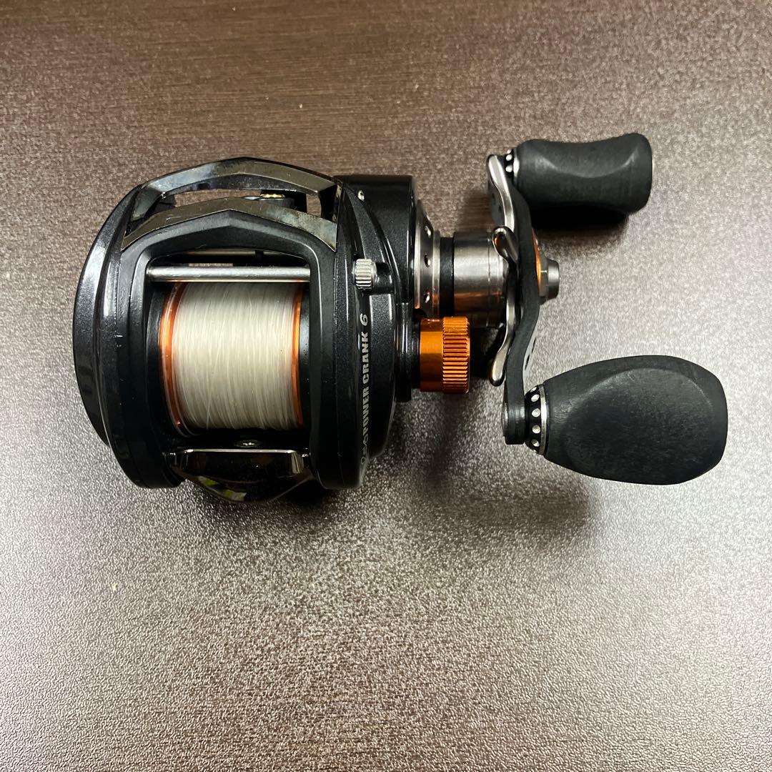 Revo POWER CRANK 6 ベイトリール　右ハンドル　バス釣り　Abu