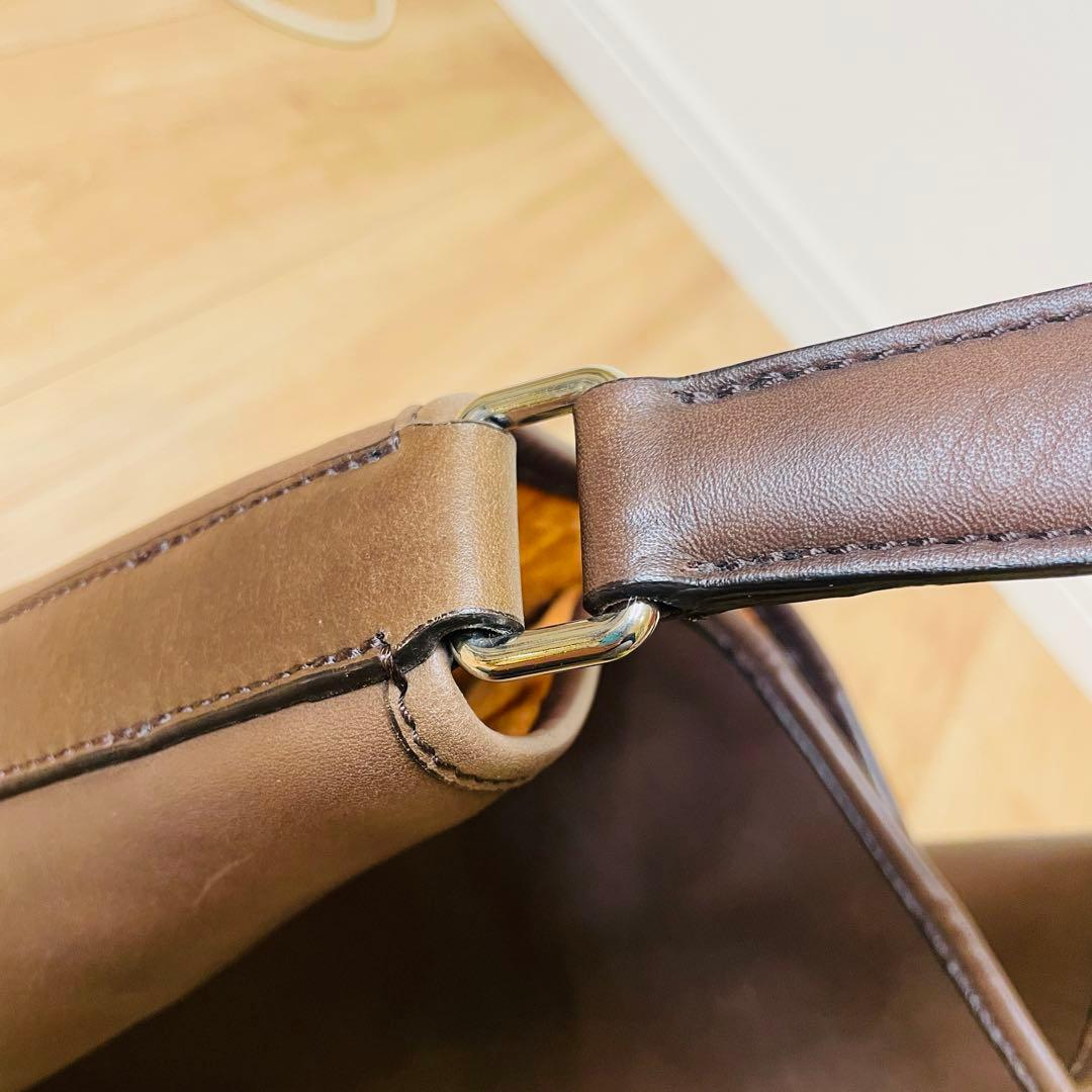 ⭐️美品⭐️ HIROFU ワンショルダーバッグ　チャーム付き　スエード裏地　本革