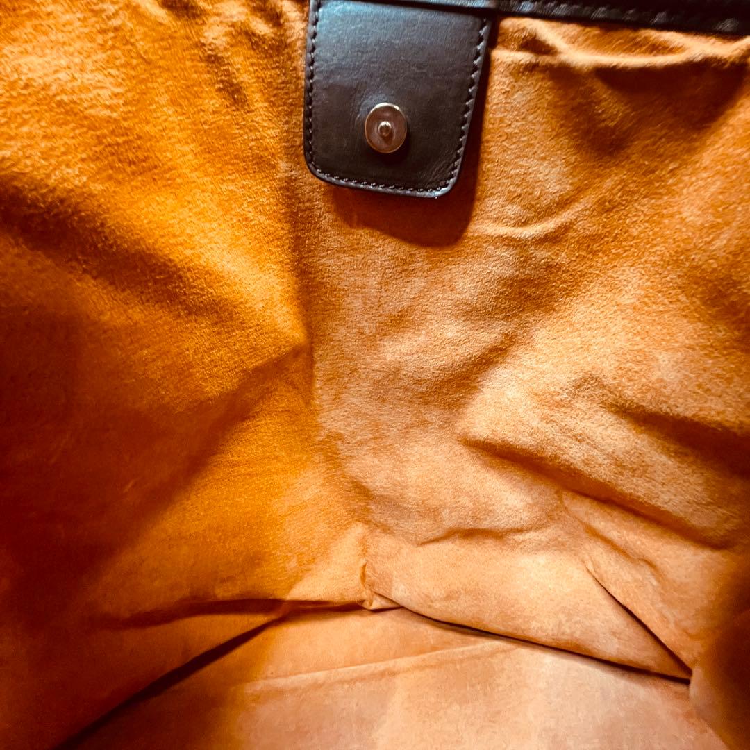 ⭐️美品⭐️ HIROFU ワンショルダーバッグ　チャーム付き　スエード裏地　本革