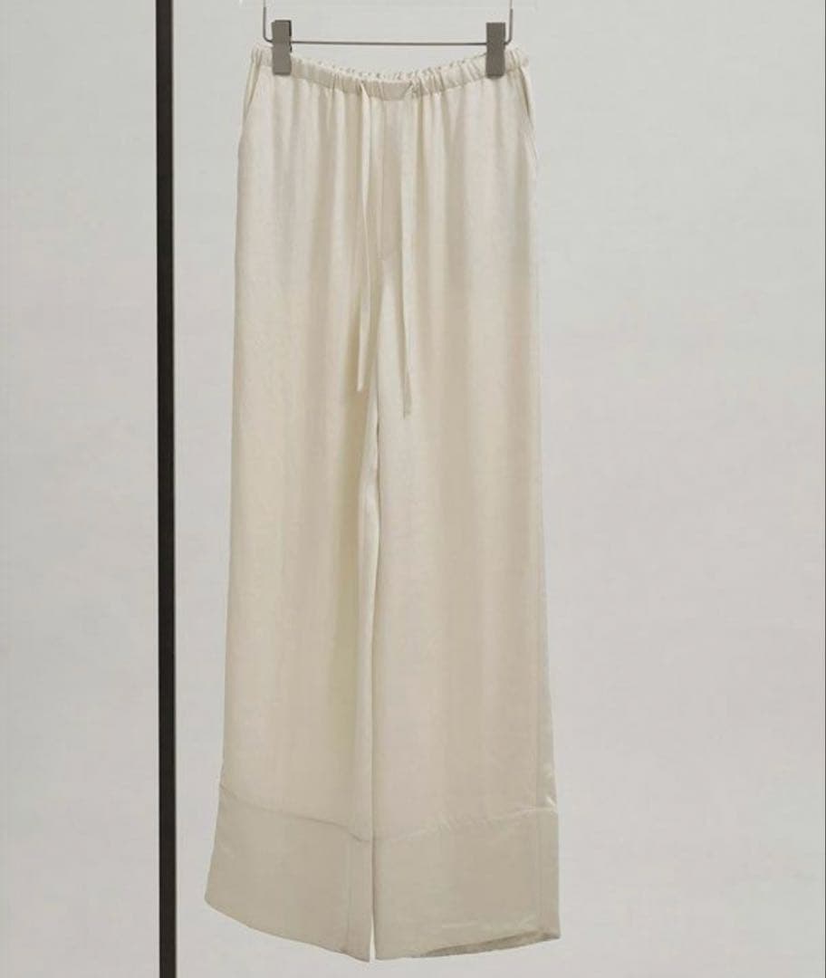 パンツ todayful Satin Easy Pants ECRU