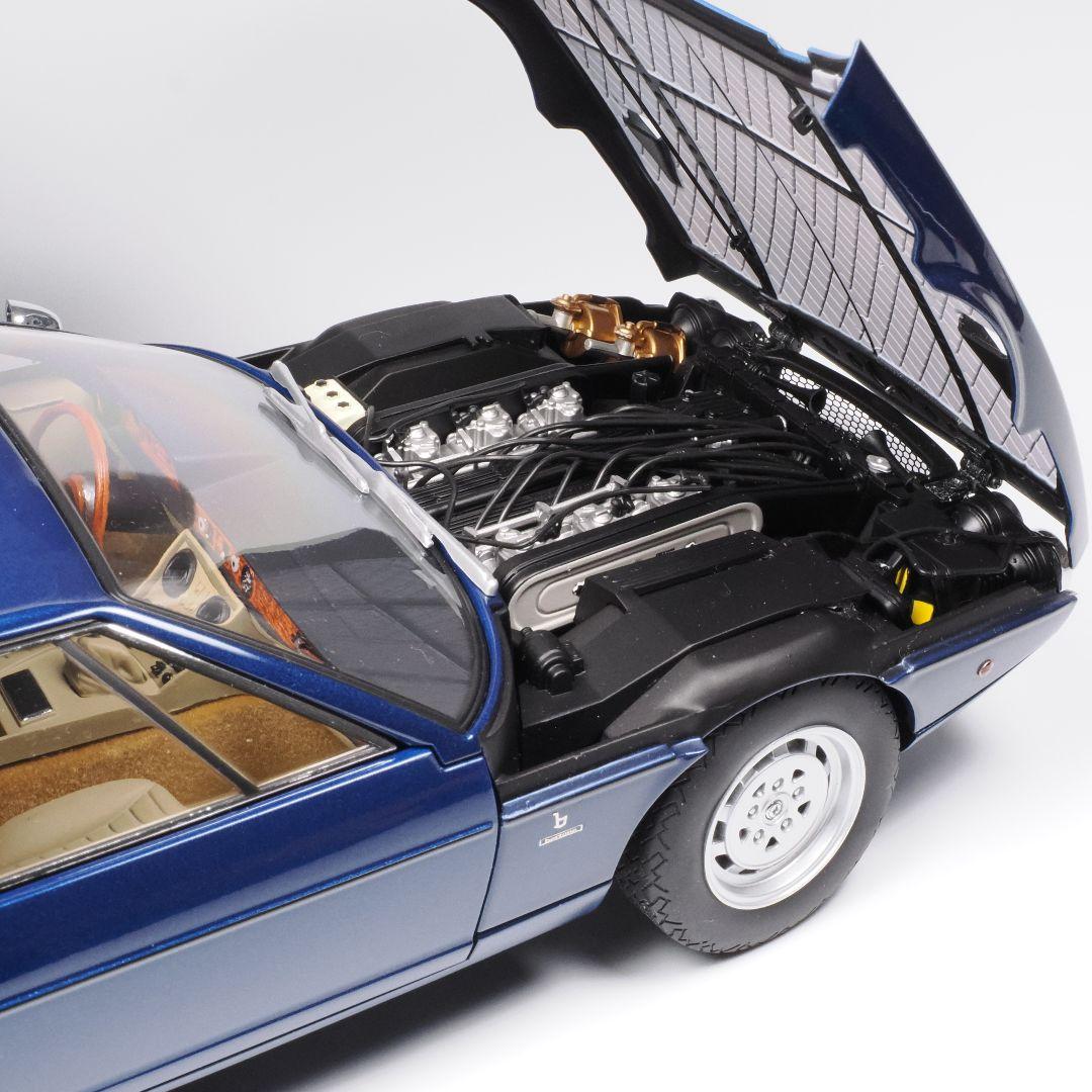 オートアート 1/18 ランボルギーニ エスパーダ ブルー