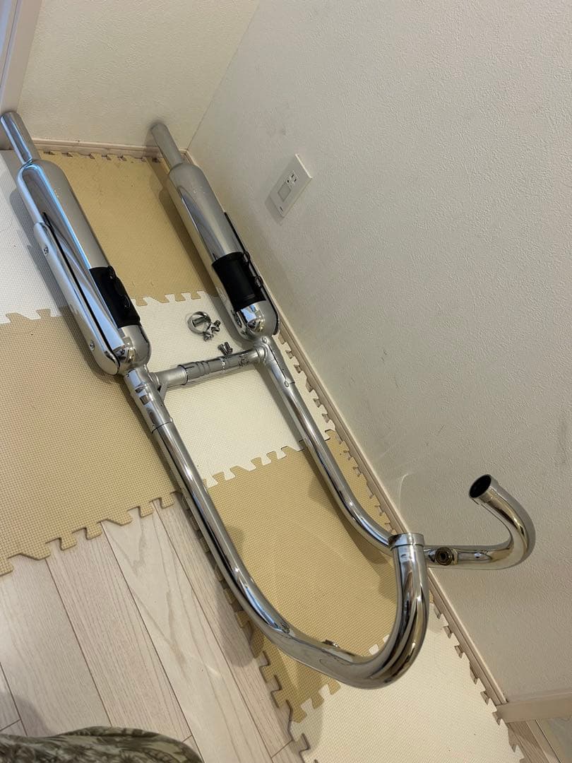 カワサキ 2024年モデルより取外し　メグロ800 K3 w800 純正マフラー