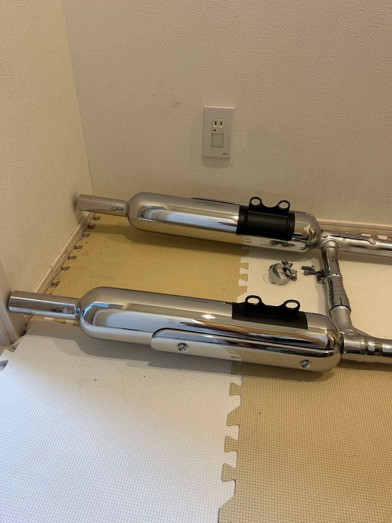 カワサキ 2024年モデルより取外し　メグロ800 K3 w800 純正マフラー