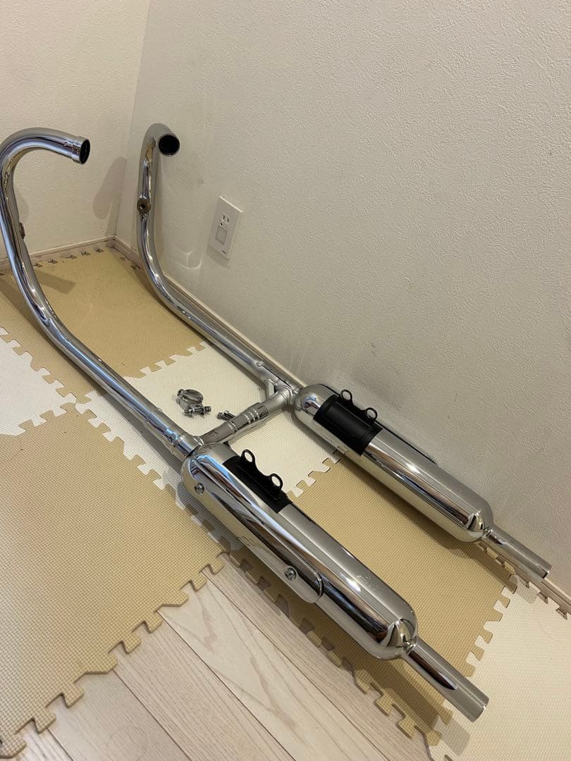 カワサキ 2024年モデルより取外し　メグロ800 K3 w800 純正マフラー