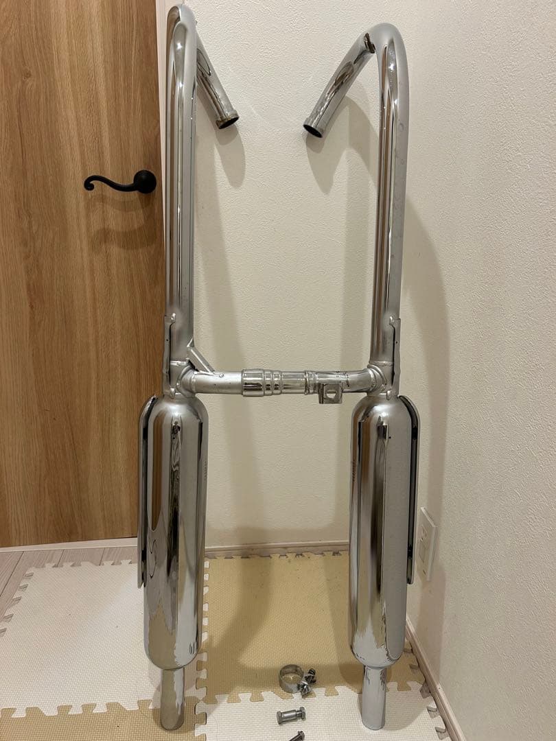 カワサキ 2024年モデルより取外し　メグロ800 K3 w800 純正マフラー