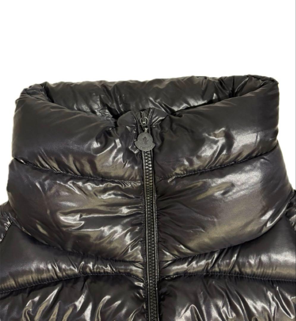 【稀少】MONCLER モンクレール ダウンポンチョ ケープ ブラック 00