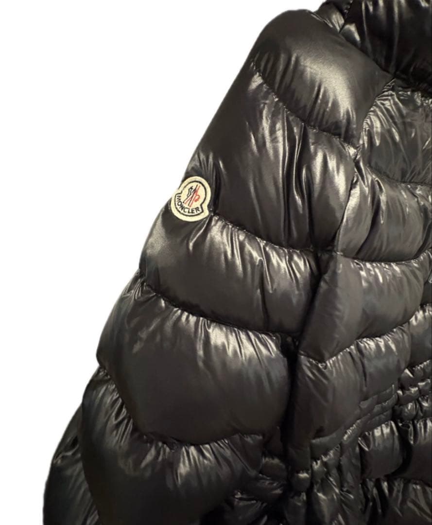 【稀少】MONCLER モンクレール ダウンポンチョ ケープ ブラック 00