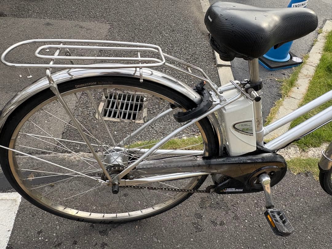 中古 27㌅5段変速Panasonic電動アシスト自転車　8.9Ah4点灯大阪