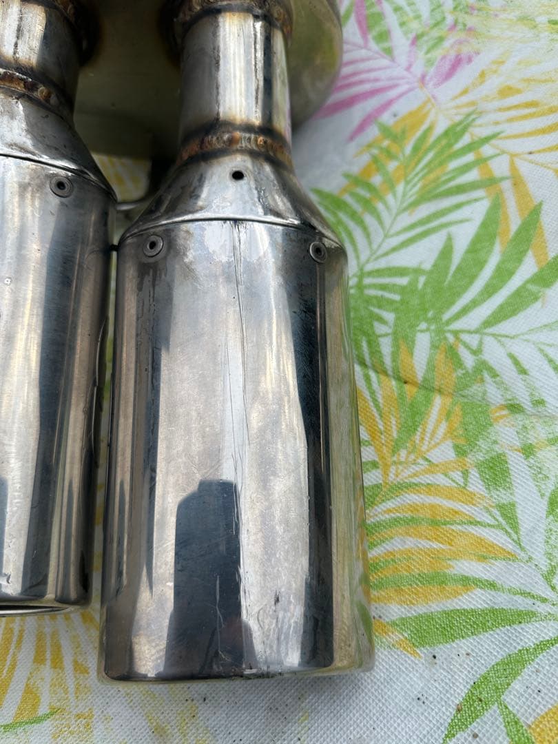 ガナドール4本だしマフラー 30プリウスモデリスタ