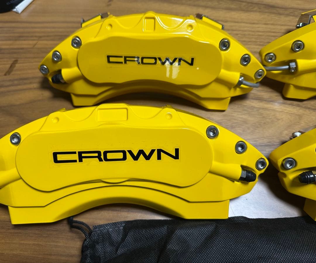 クラウンスポーツJCSMブレーキキャリパーカバー CROWNロゴ