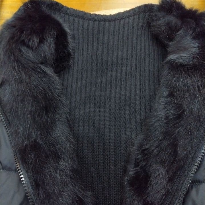 リバーシブル黒ダウン&毛皮ラビット M-Lサイズ最終価格