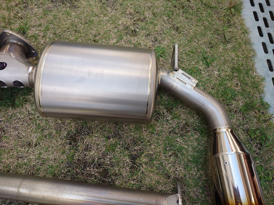 RAV4 ガナドール フルチタンマフラー　その①