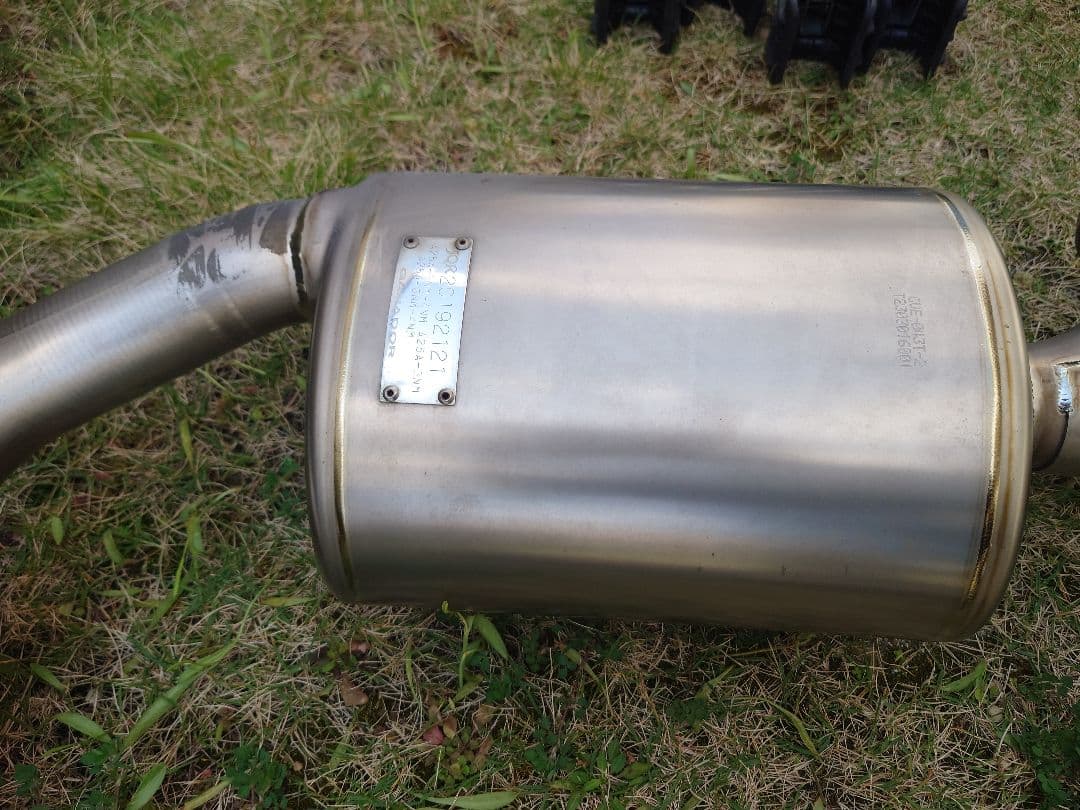 RAV4 ガナドール フルチタンマフラー　その①