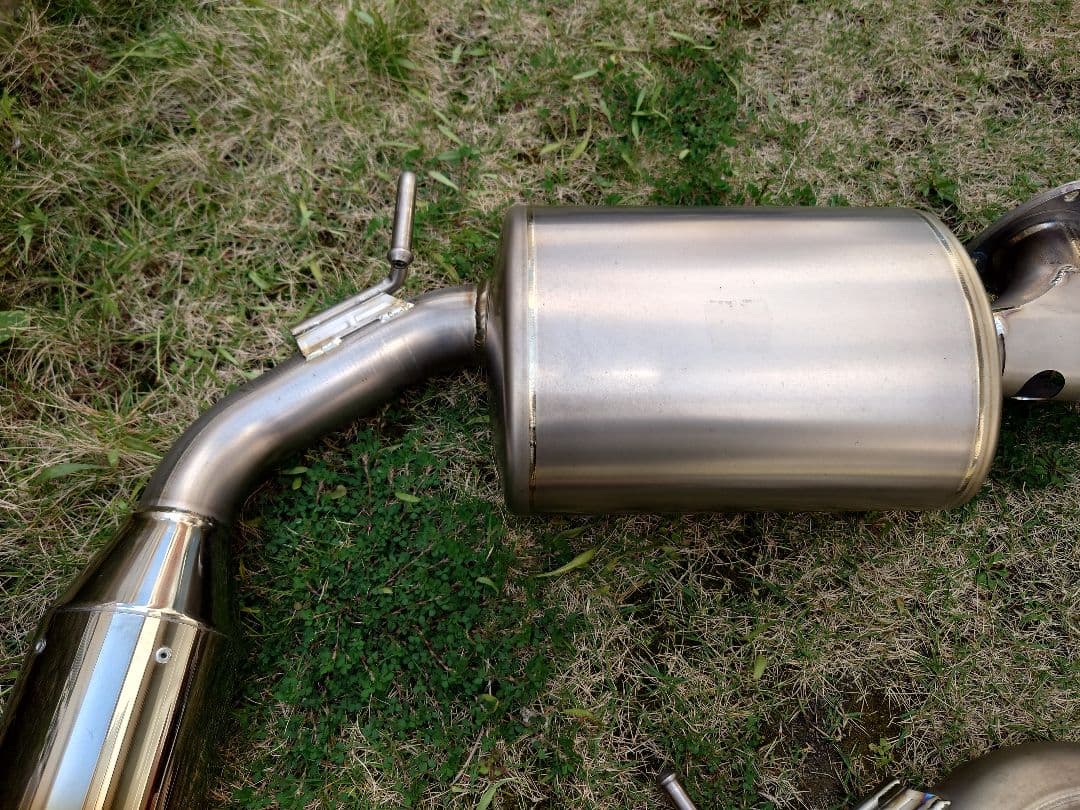 RAV4 ガナドール フルチタンマフラー　その①